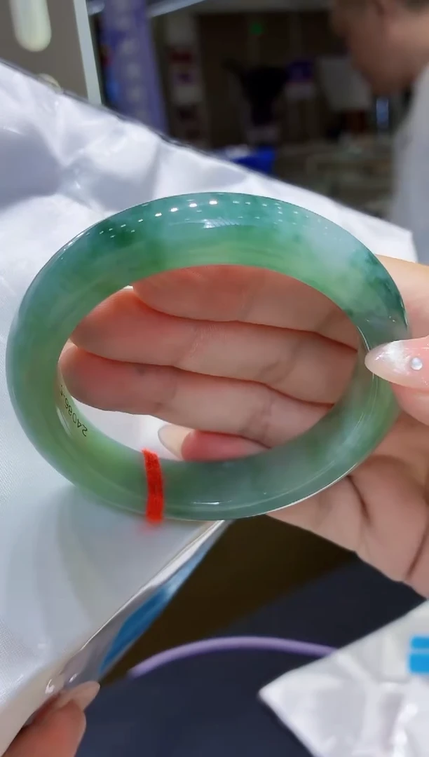 未镶嵌手镯翡翠翡翠手镯55