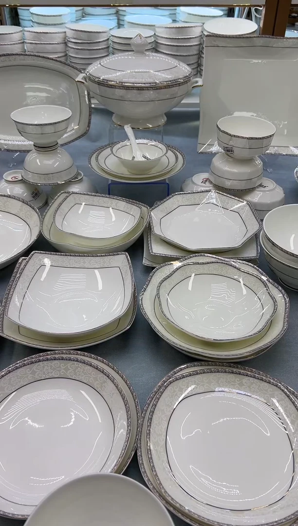 骨瓷 玲珑12方鱼1个