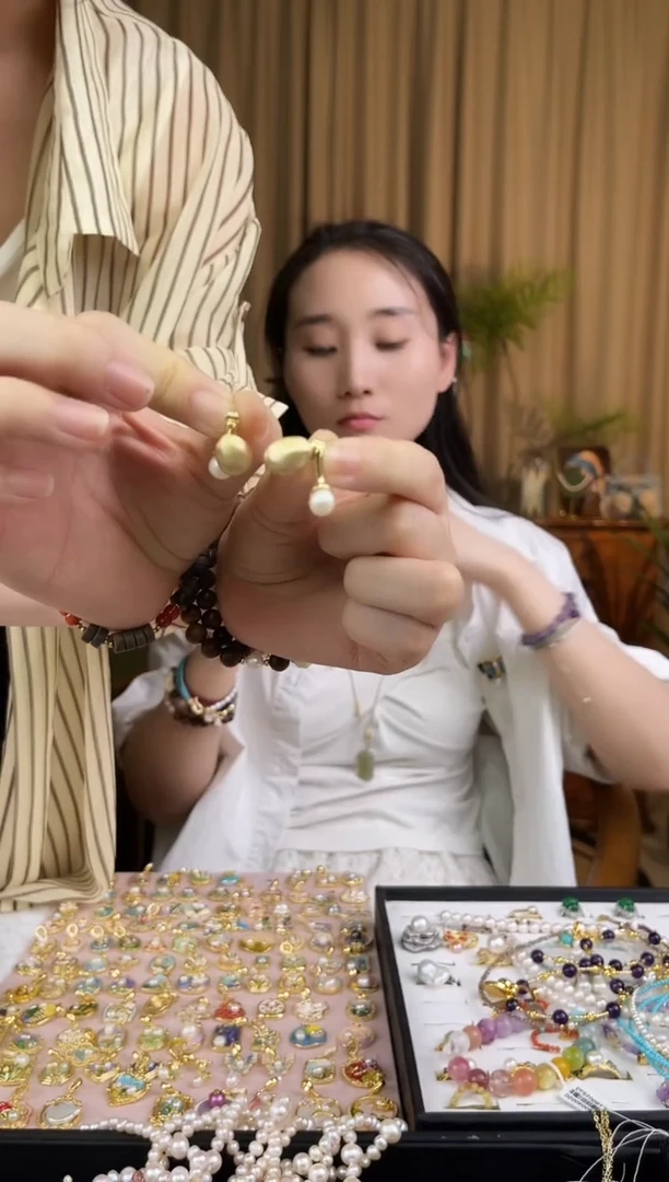 银S925镶嵌淡水珍珠耳饰045