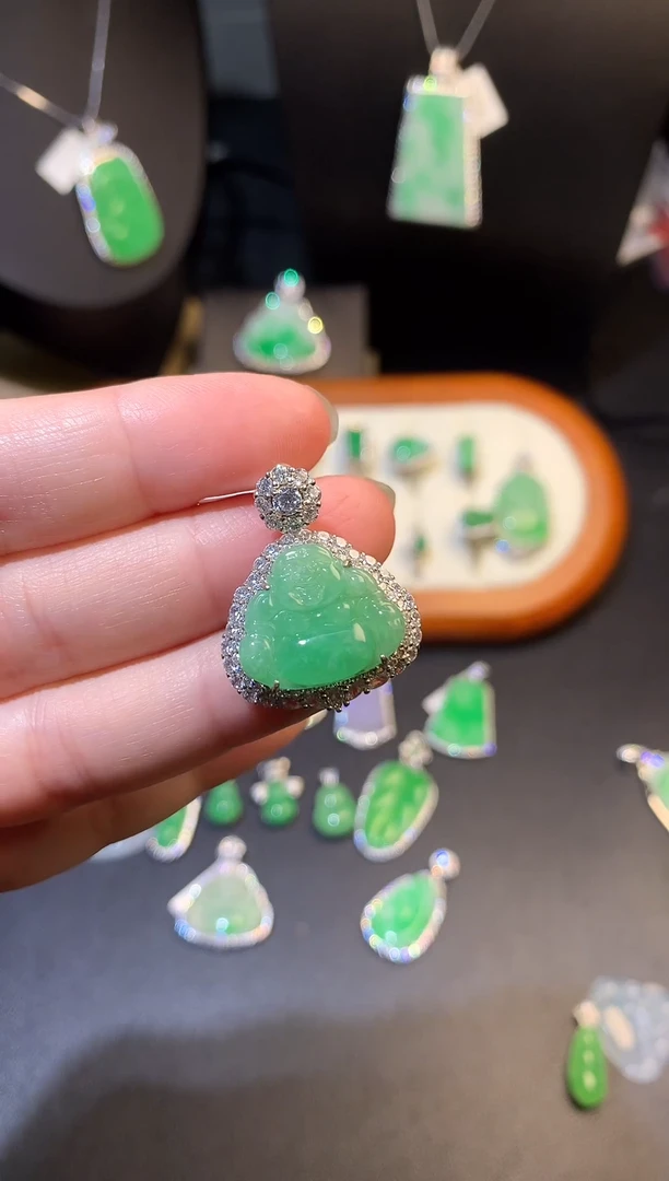 翡翠银S925镶嵌吊坠(不含链)翡翠佛公吊坠