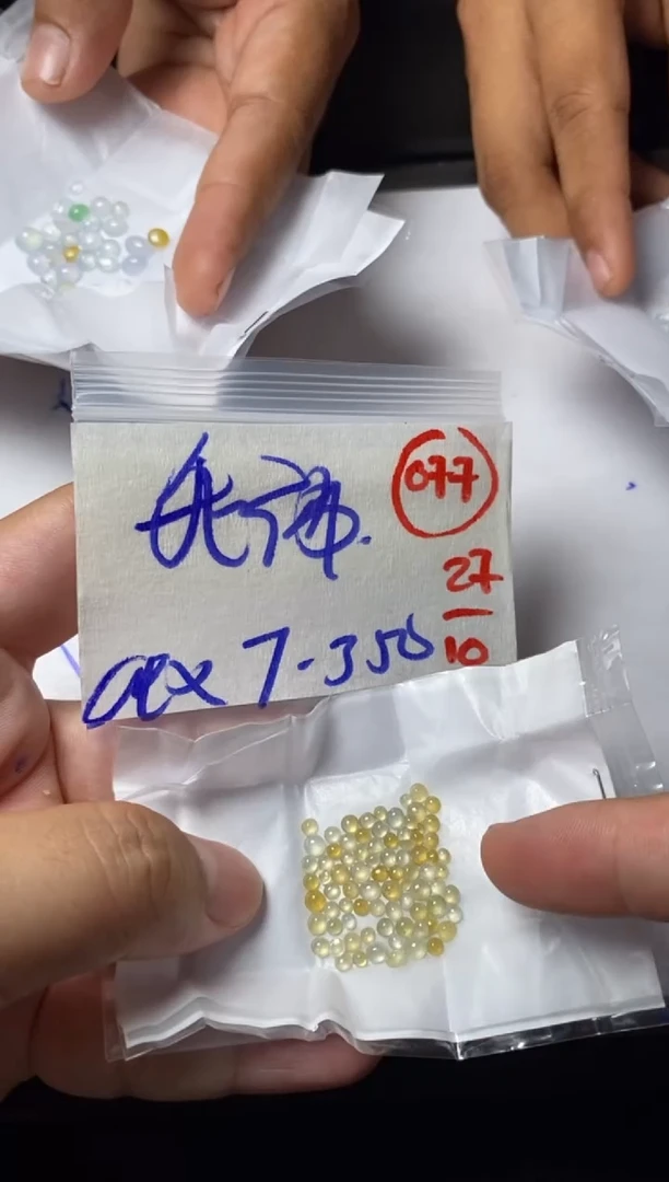 未镶嵌定制翡翠我**悲缅甸天然翡翠A货77