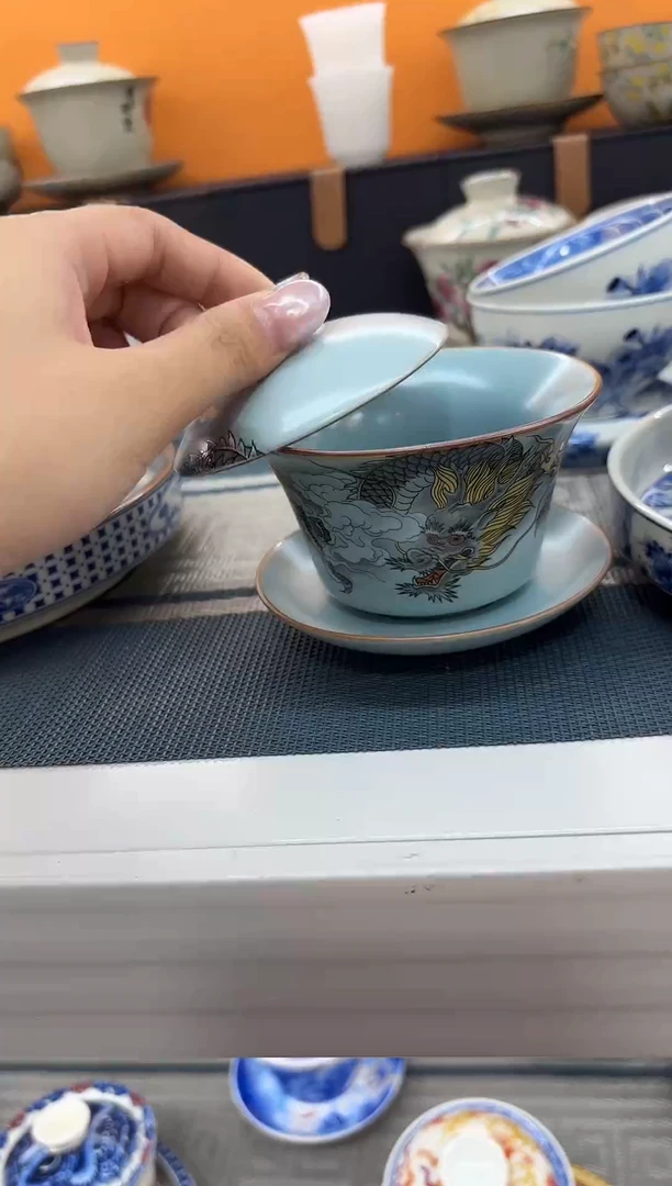 我们都在努力奋斗