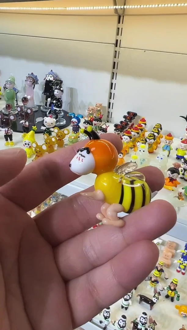 手工艺品琉璃坤*儿蜜蜂小新