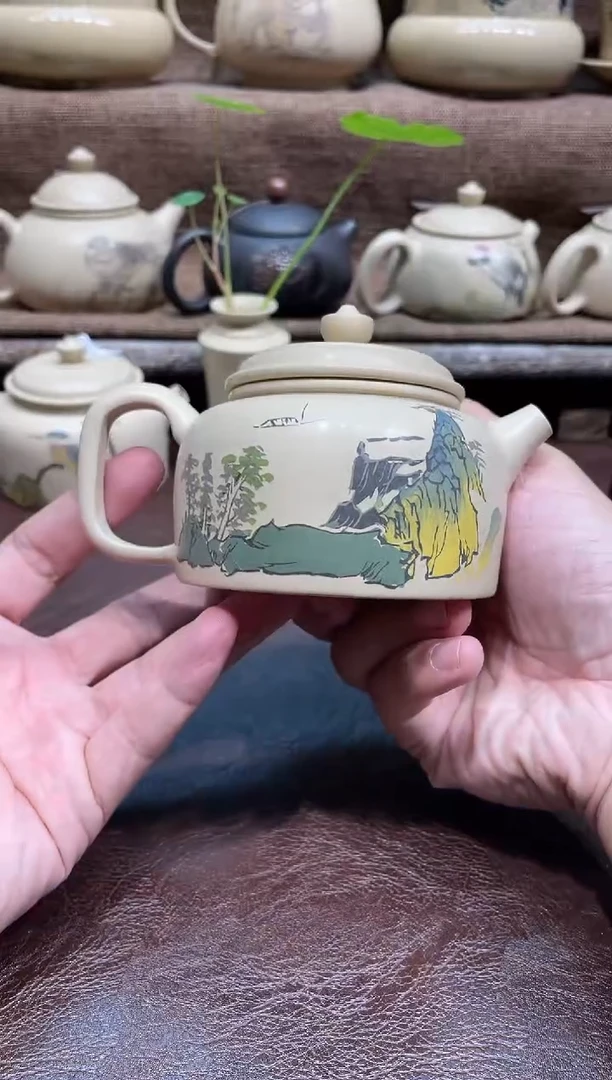 泥塑王宇白泥阴刻阳填德中壶200cc