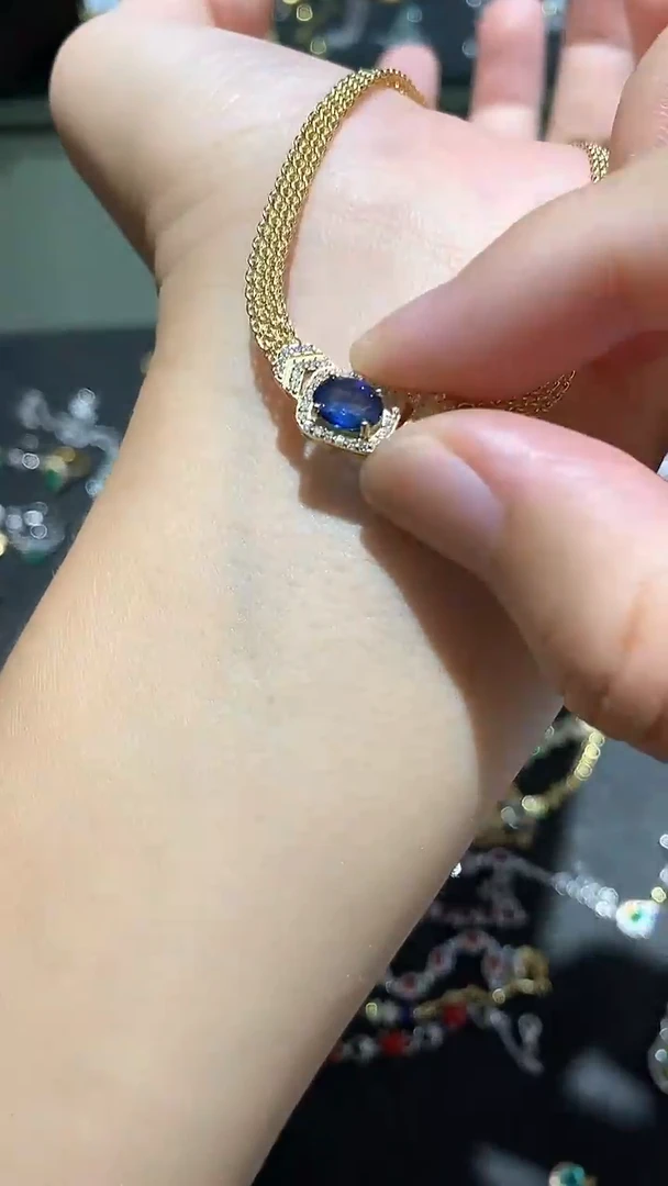 蓝宝石颈饰银S925镶嵌项链