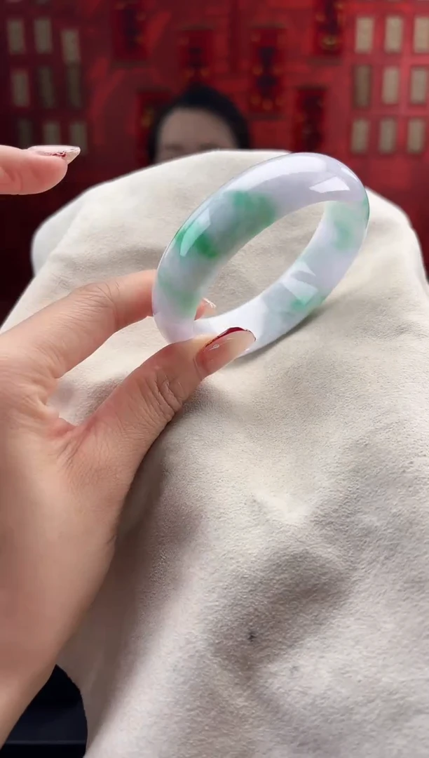 【闪购商品】翡翠手镯未镶嵌手镯