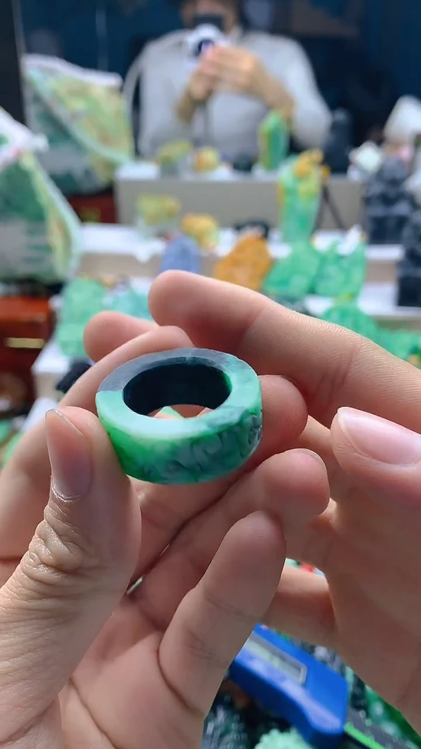 颈饰未镶嵌翡翠天然缅甸a货翡翠20