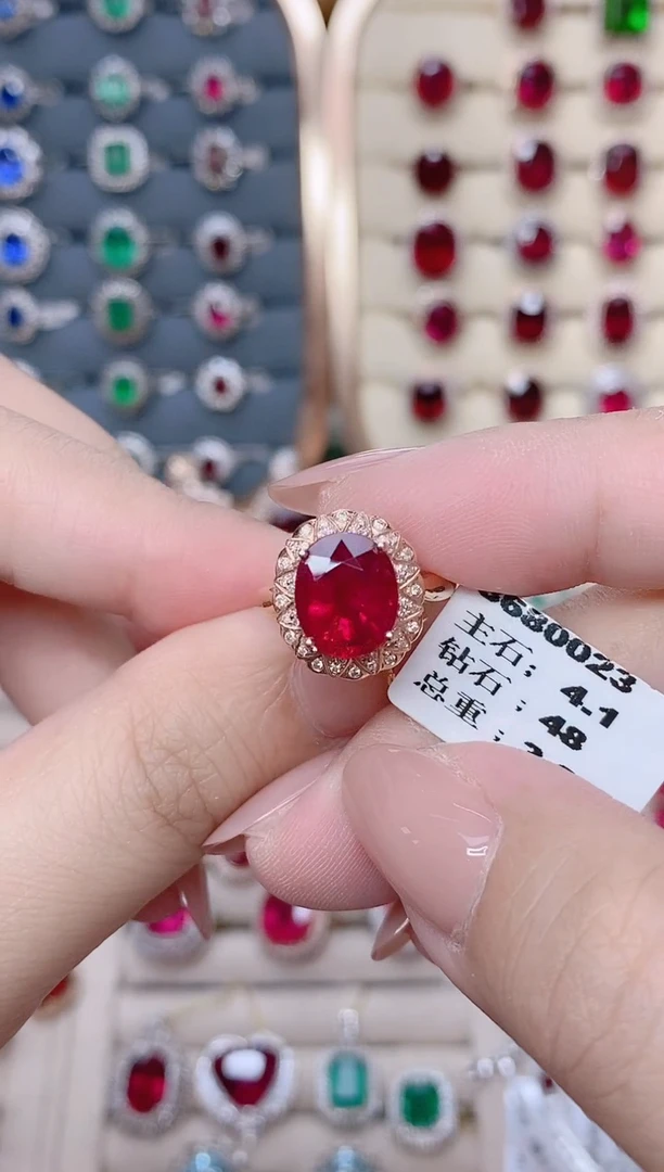 18K金镶嵌碧玺戒指碧玺4.1ct