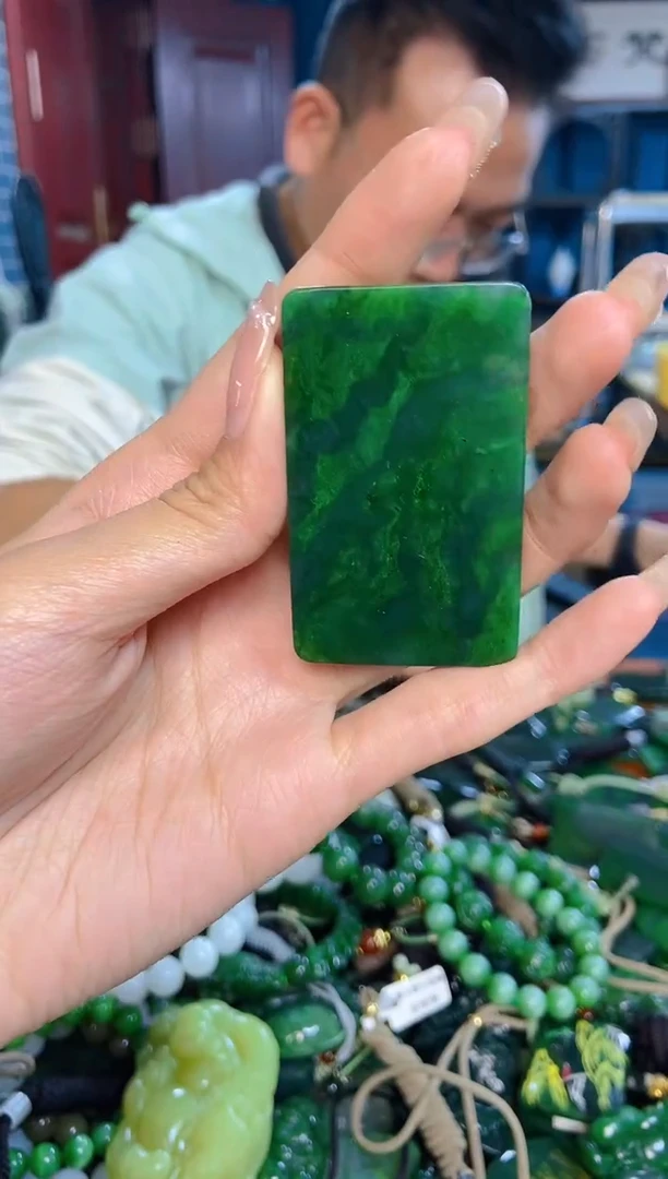 未镶嵌和田玉挂件1