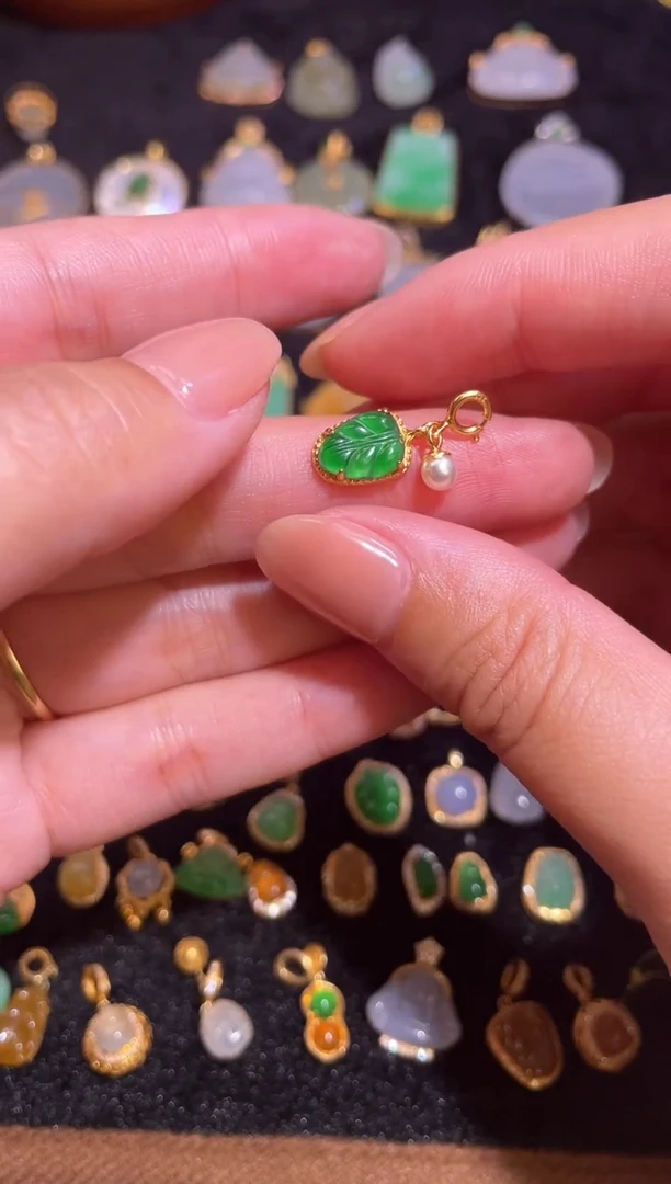 颈饰银S925镶嵌翡翠天然a货翡翠