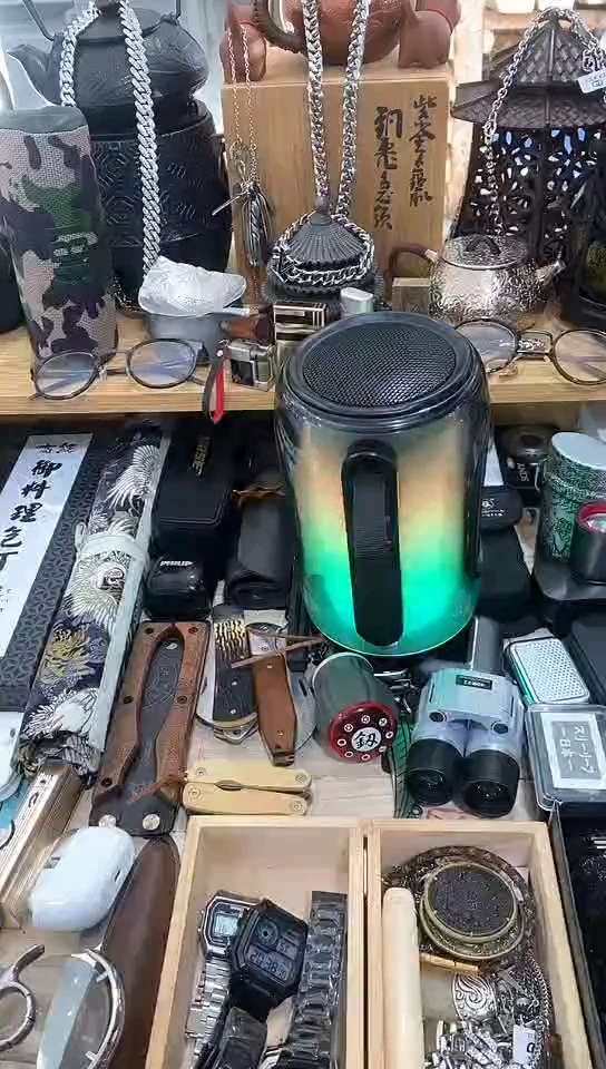 瓷片闪购商品  如图所示