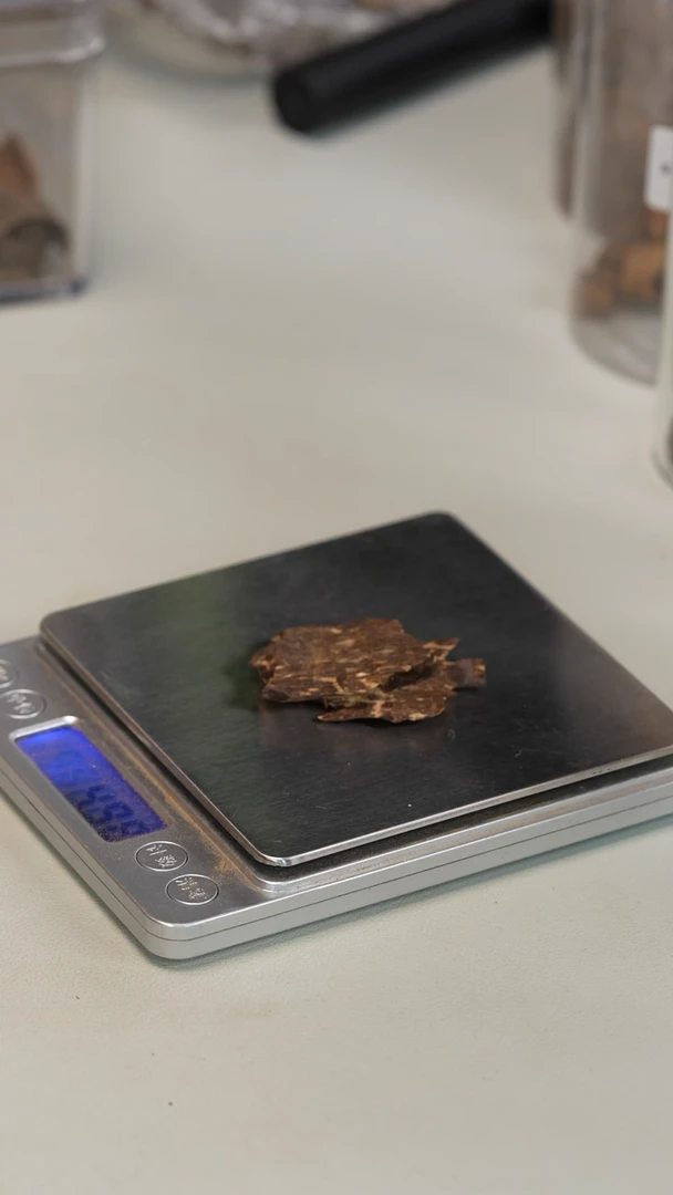 沉香沉香碎屑詹*泰国沉水料5克