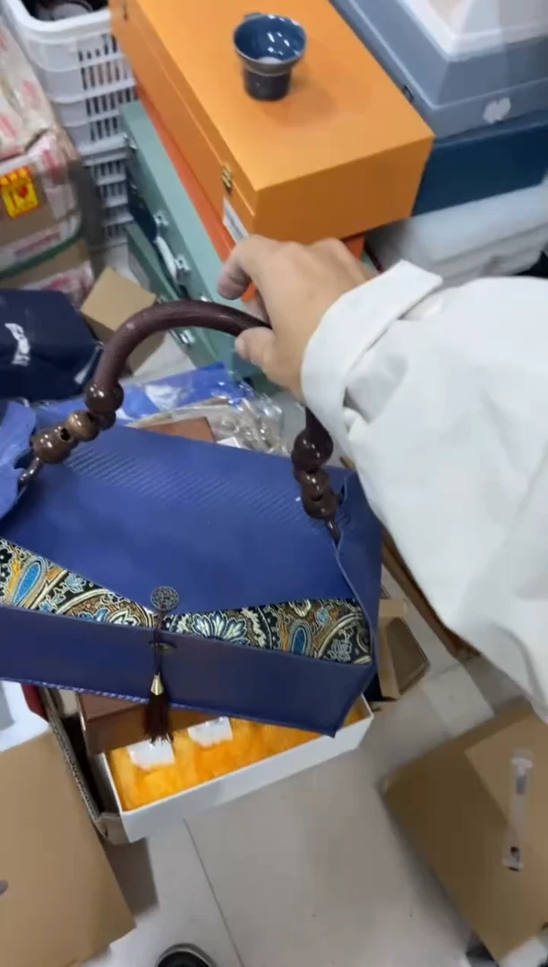 杯无运费险有瑕疵的摄影的产品有使用过的痕迹有点脏介意勿拍