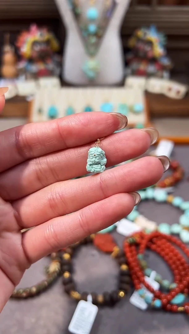 18K金镶嵌绿松石提溜绿松石提溜度母