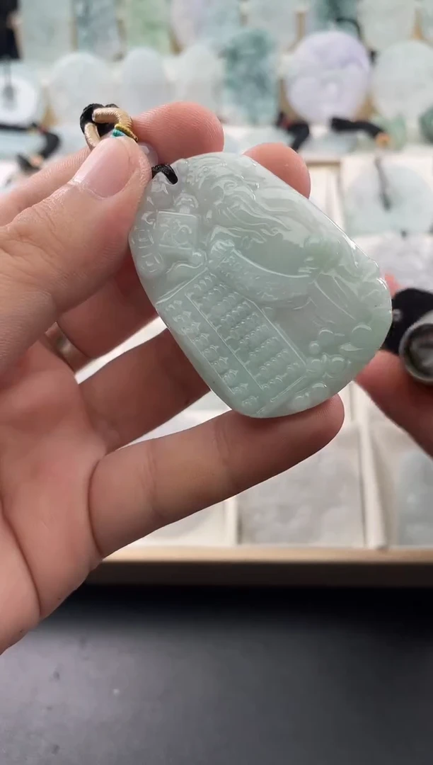 颈饰未镶嵌翡翠....9/26/.86