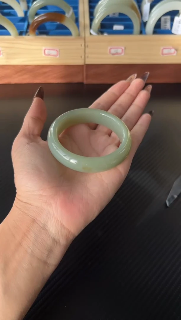 未镶嵌手镯和田玉?**?且末蓝微色差55+m