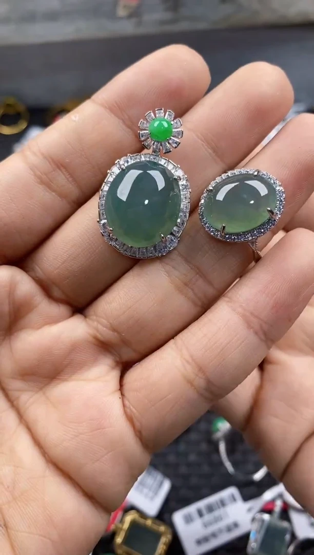 银S925镶嵌戒指翡翠333      5