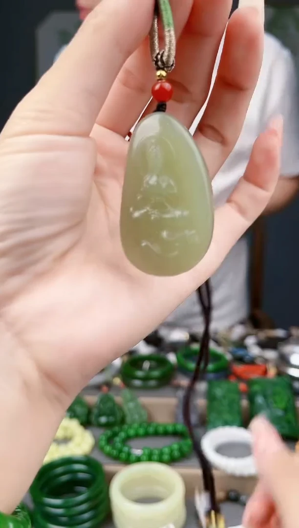 和田玉未镶嵌颈饰多样性发货拍一单发一个
