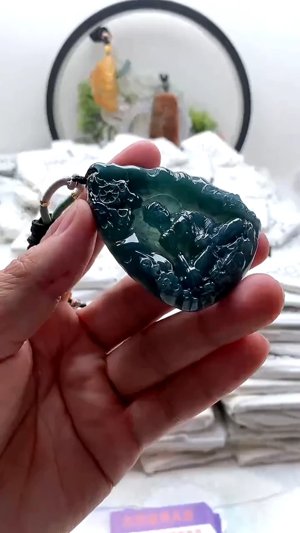 颈饰未镶嵌翡翠阿弥陀佛