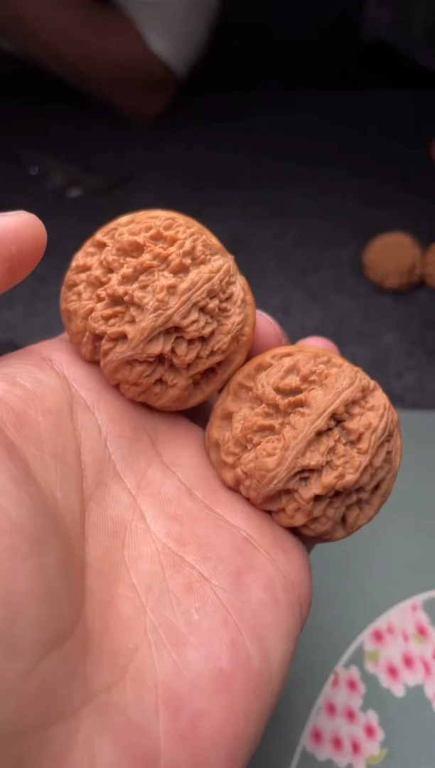 把件文玩核桃a317 粗筋    44尺