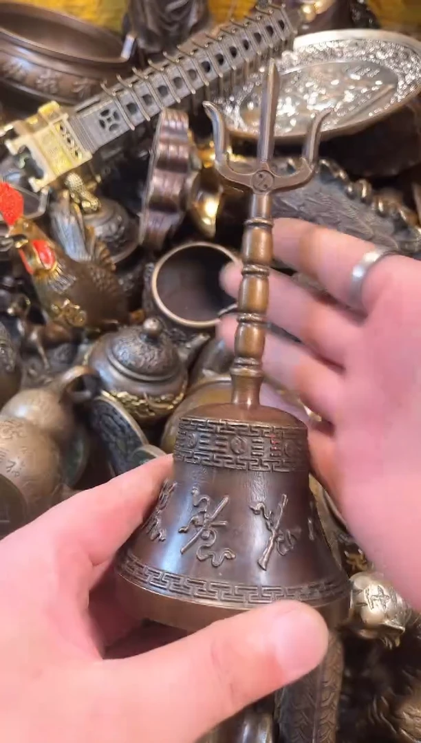 精美铜器点击下单