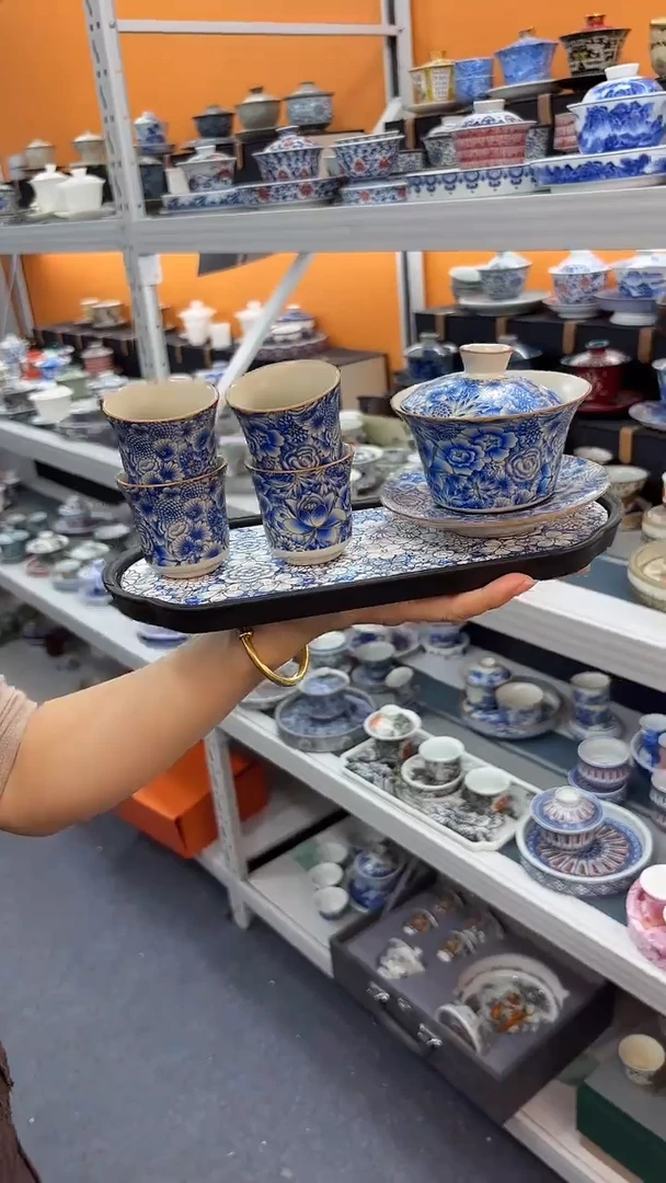 我们都在努力奋斗