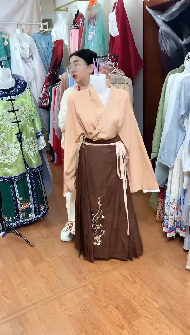 孤品汉服 高品质特价 偶有微瑕 NO退NO换 介意勿拍
