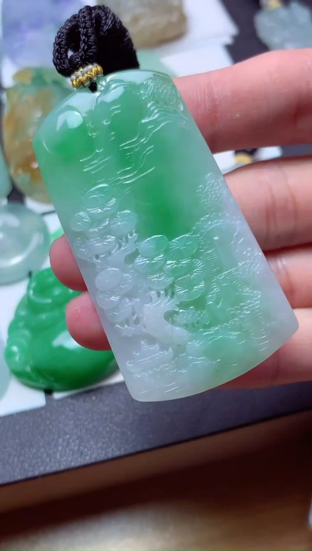翡翠未镶嵌颈饰天然翡翠