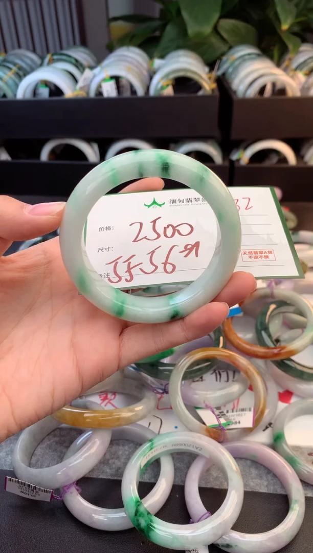 未镶嵌定制翡翠毛货需精细抛光+多样性拍1发1