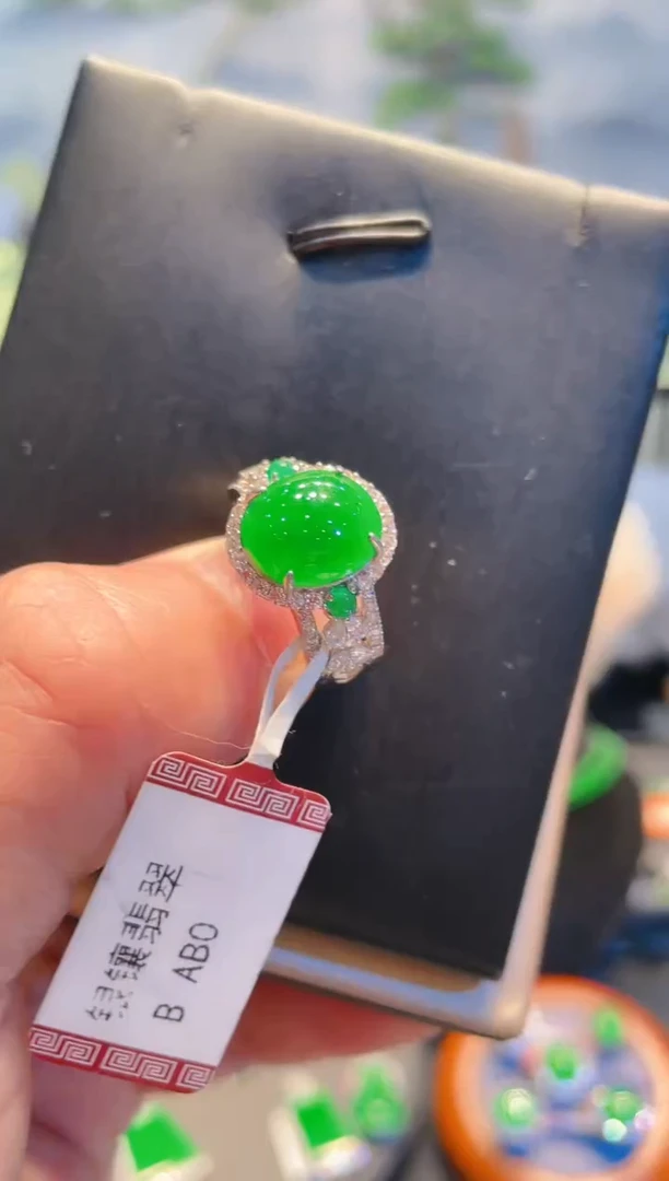 翡翠银S925镶嵌颈饰翡翠A8