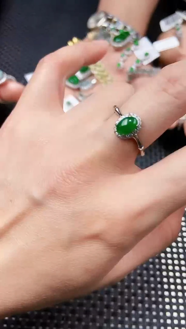 【闪购商品】翡翠戒指未镶嵌11111111