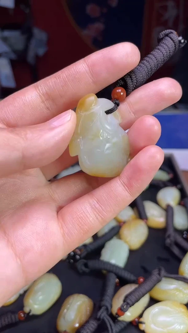 颈饰未镶嵌和田玉123