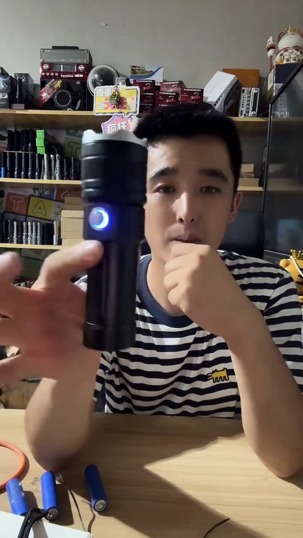 白激光合金手电无电池