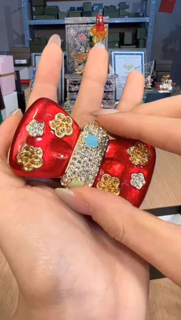 【闪购商品】杯249红色蝴蝶结盒