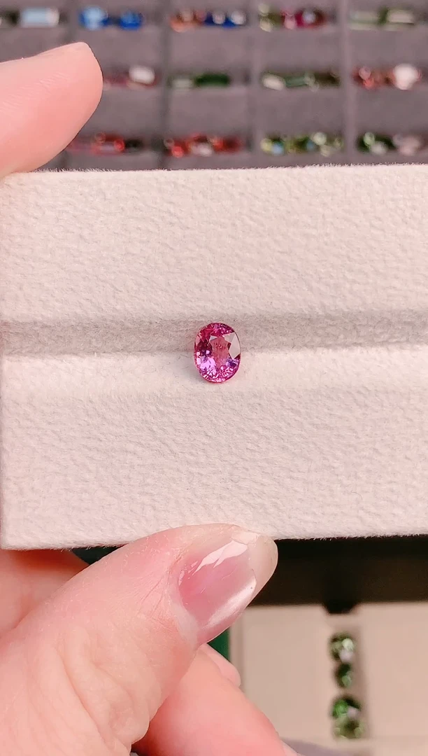 未镶嵌裸石碧玺0.98克拉