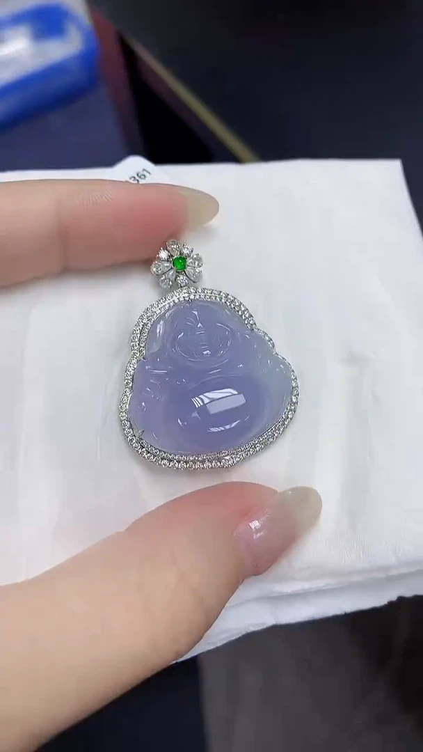 翡翠18K金镶嵌颈饰天然缅甸翡翠A货