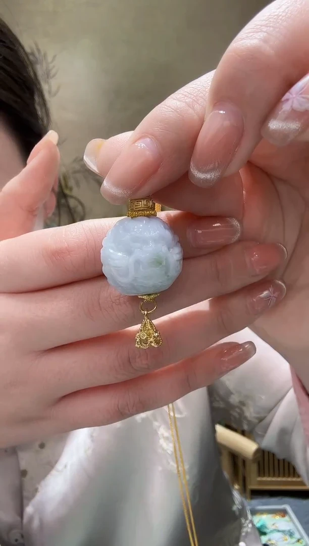 【闪购商品】翡翠颈饰未镶嵌吊坠