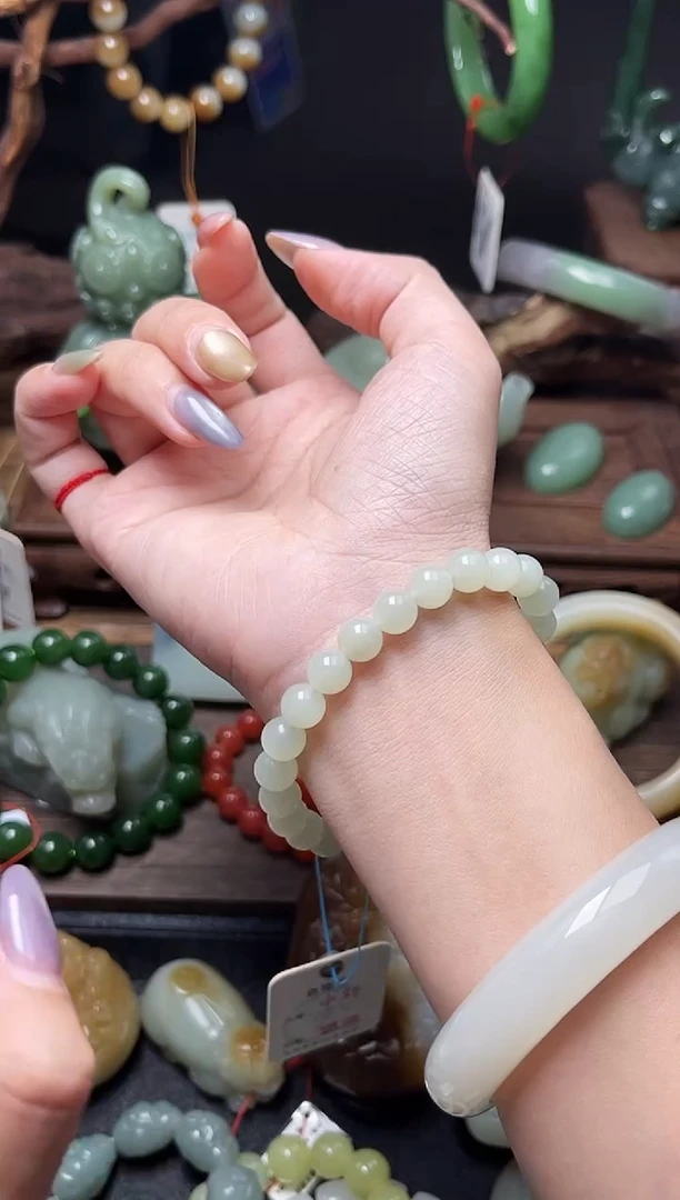 手串未镶嵌和田玉卡8于田 圆珠9002370