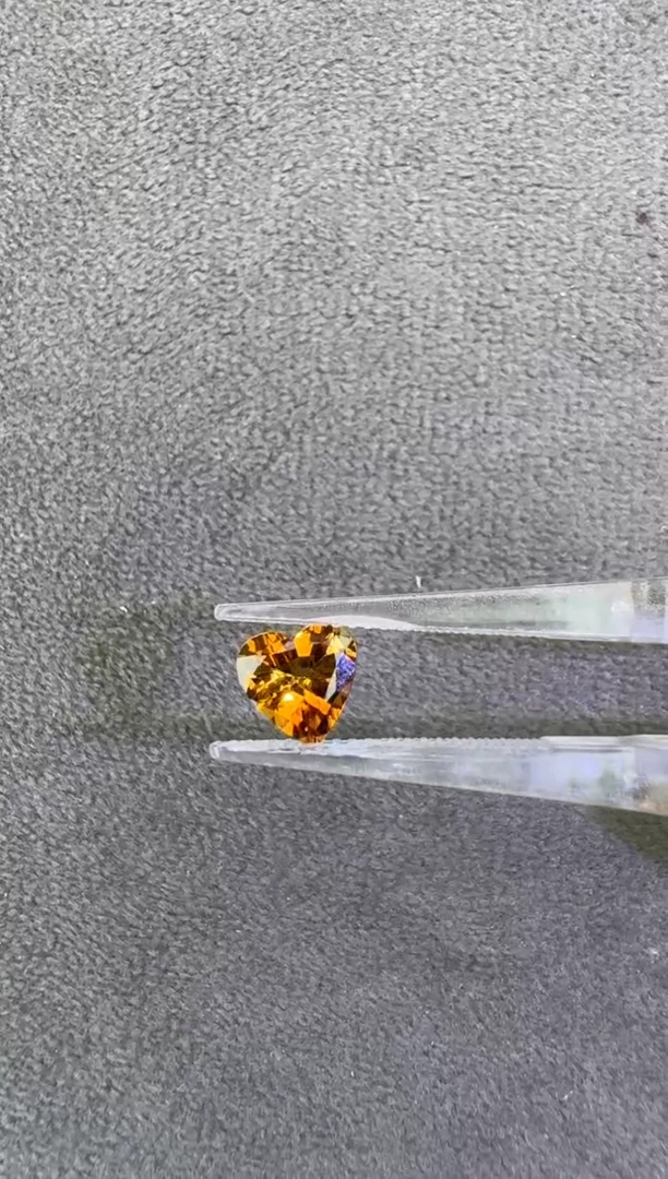 未镶嵌珠宝半成品碧玺0.94ct