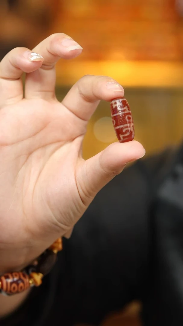 玛瑙/玉髓颈饰未镶嵌红肉莲师三单珠