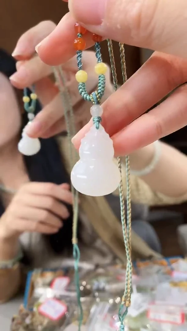 颈饰未镶嵌和田玉白玉葫芦项链