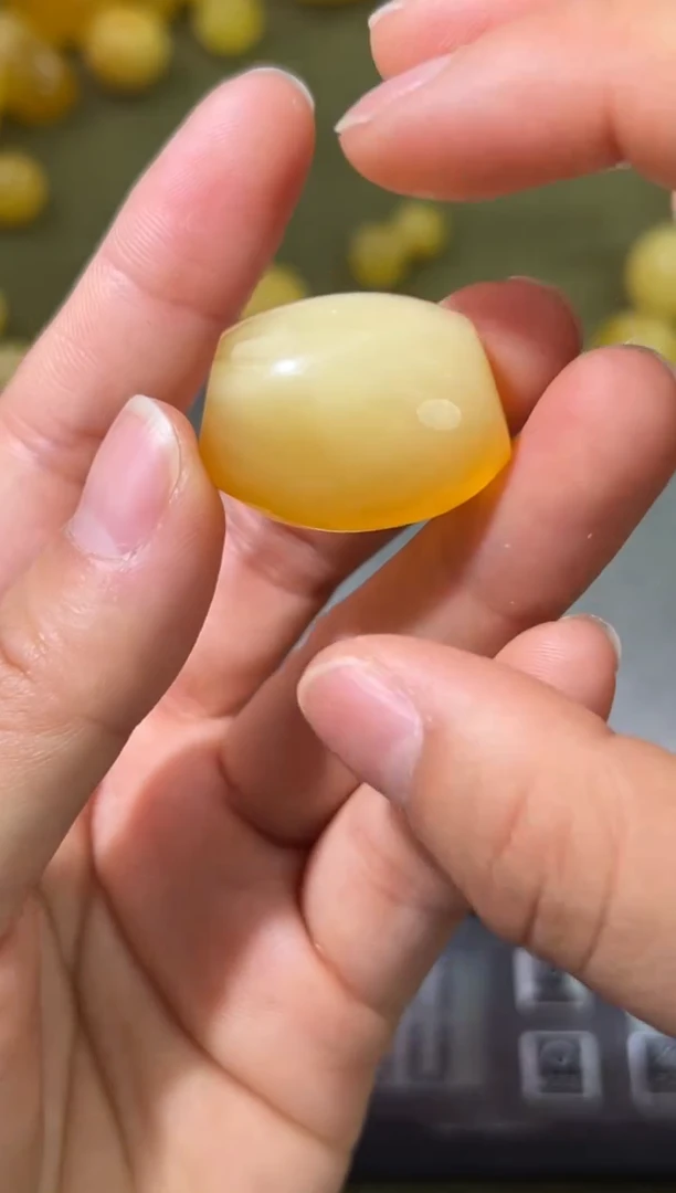 裸石琥珀未镶嵌琥珀蜜蜡吊坠