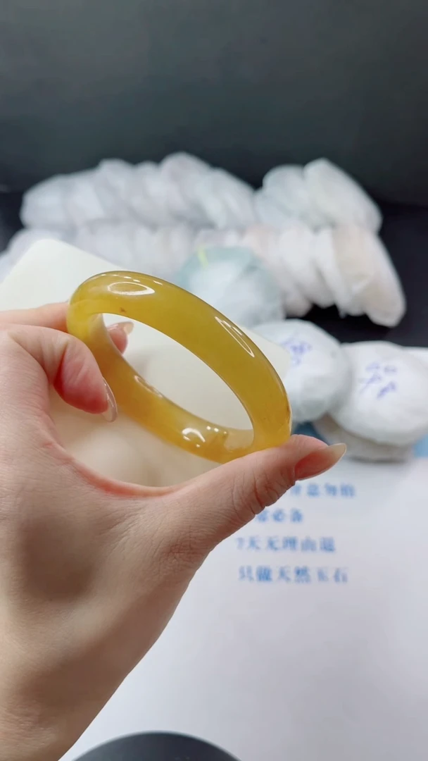 未镶嵌手镯石英质玉多样性发货V77