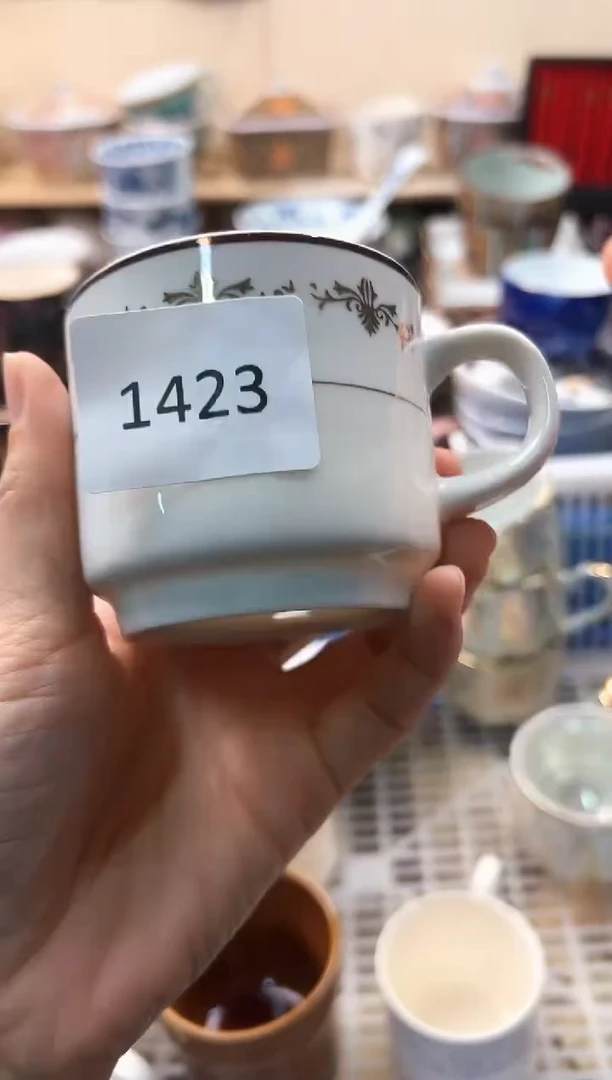 瓷片小****.你好你好你好你好你好