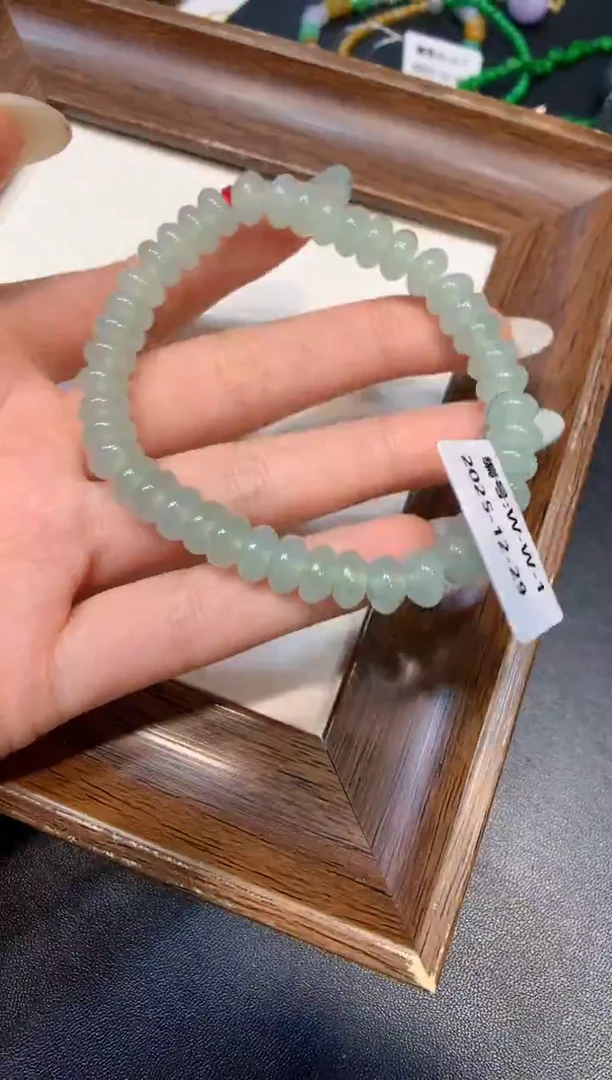 未镶嵌手串翡翠手串