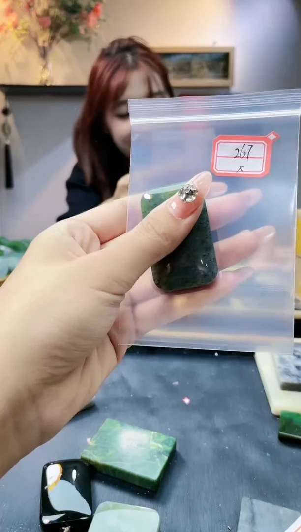 和田玉未镶嵌挂件1