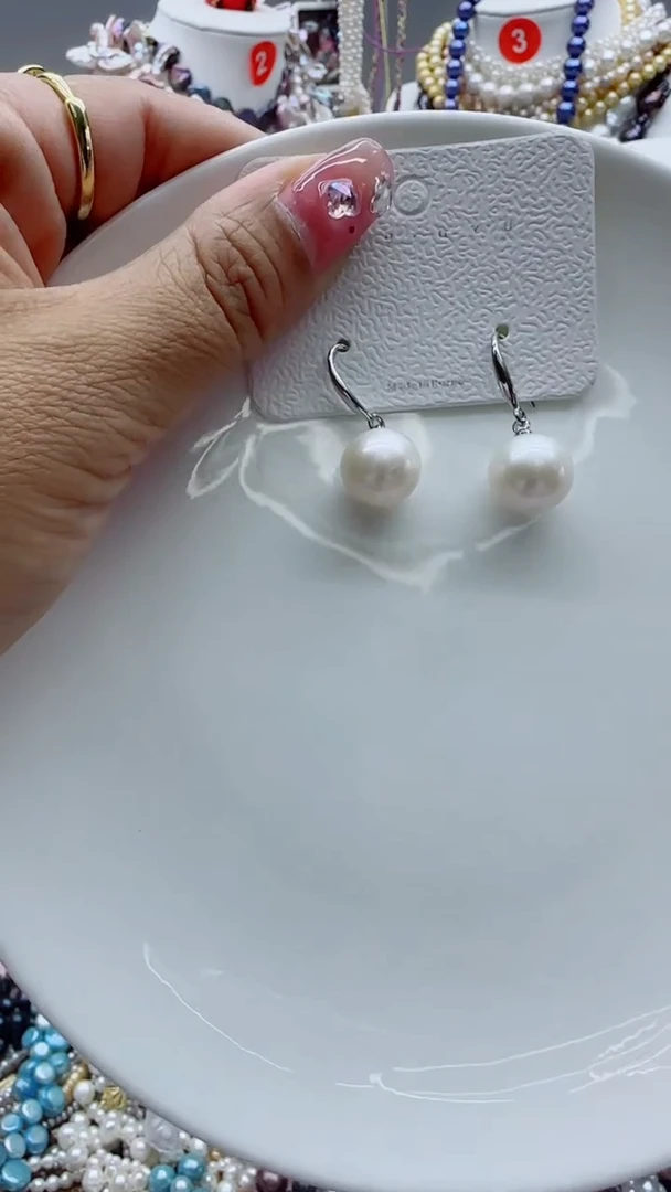 淡水珍珠未镶嵌颈饰1