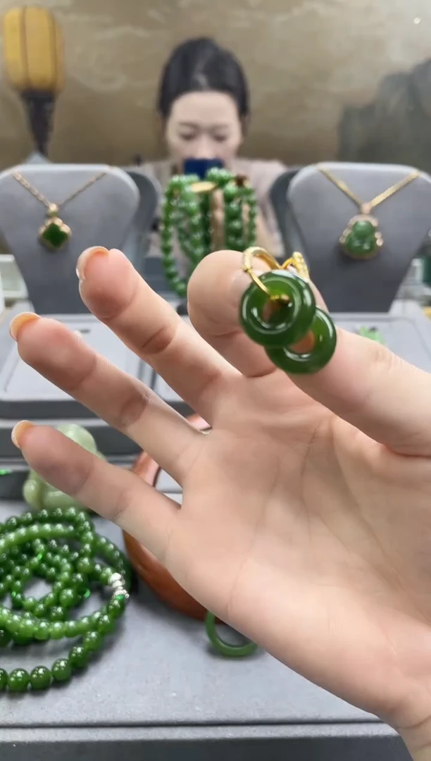 银S925镀金镶嵌和田玉耳饰银S925镀金镶嵌 和田玉 耳饰