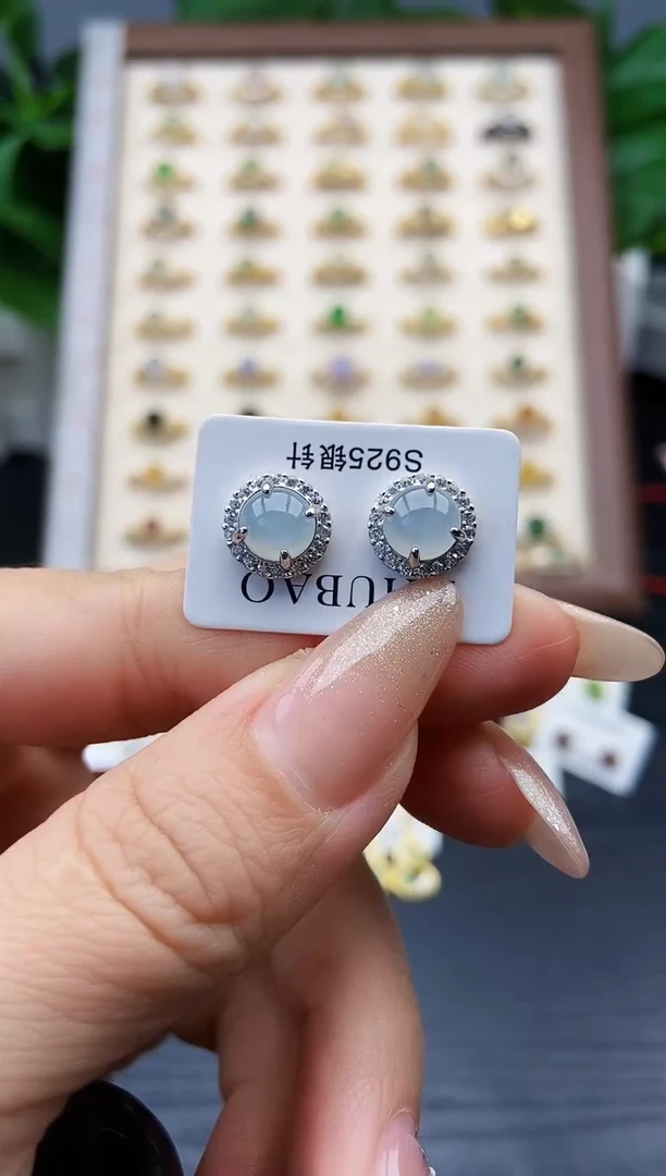 银S925镶嵌翡翠耳饰安****使12