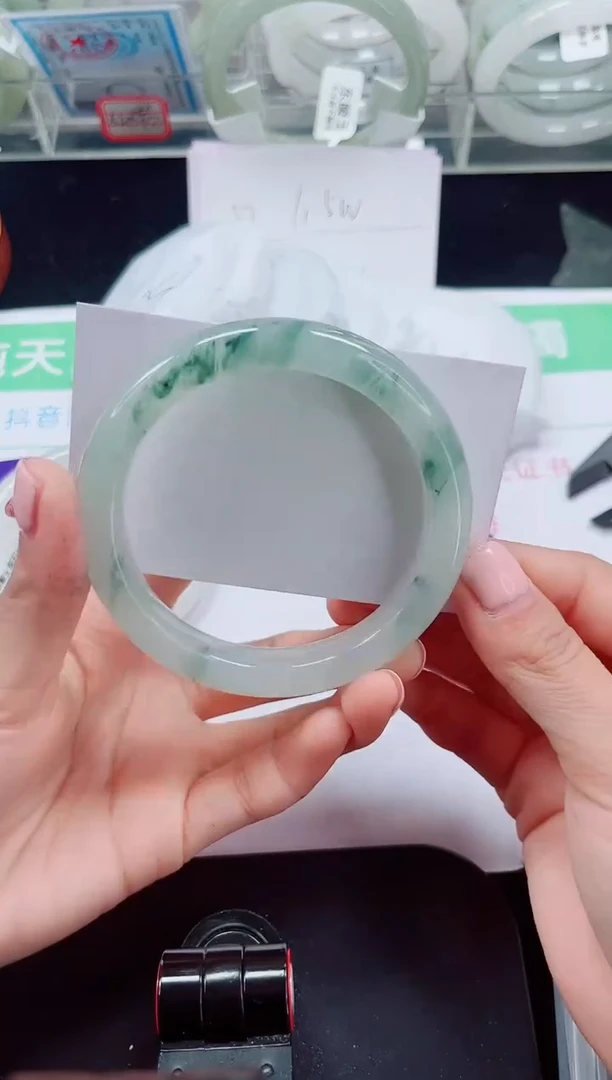 未镶嵌手镯石英质玉141-59/60